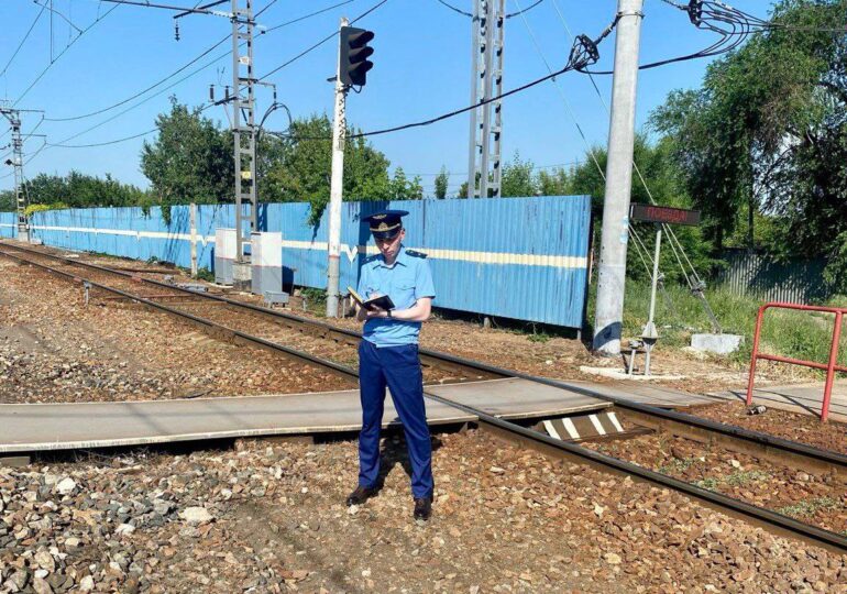 В Самаре выясняют обстоятельства гибели двух человек на железной дороге