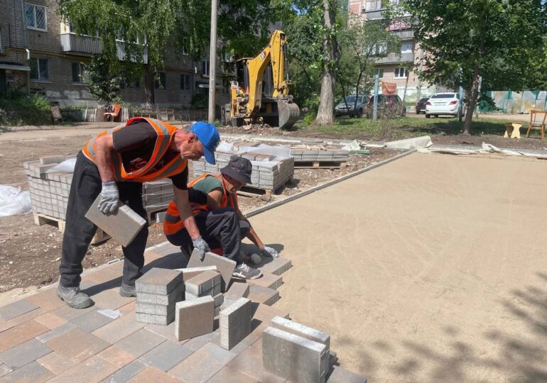 В Самаре по нацпроекту благоустраивают шесть дворовых территорий