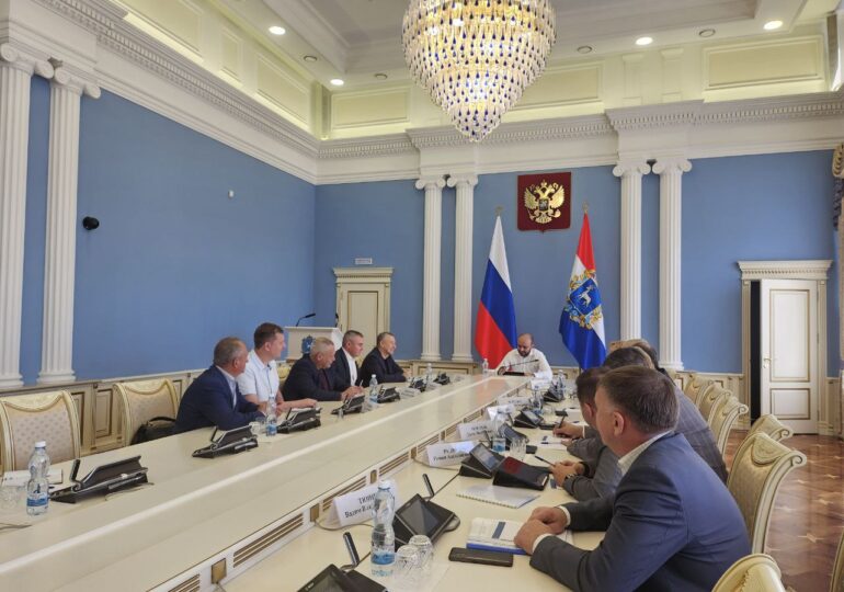 Врио губернатора Вячеслав Федорищев провел совещание с главами районов Самары и представителями городской администрации