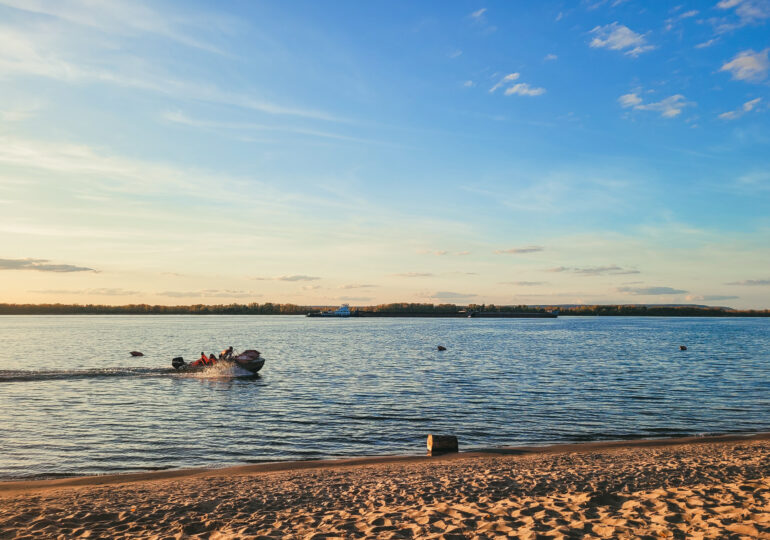 В районе Самары Волга прогрелась до 22 градусов
