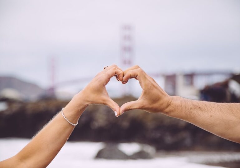 Каждый второй мужчина знает пароль от смартфона своей возлюбленной