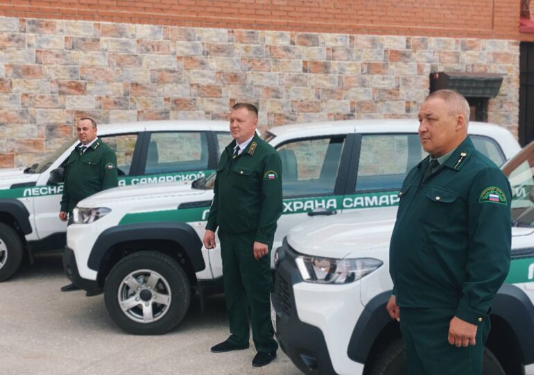Сотрудники лесничества Самарской области получили новые патрульные машины