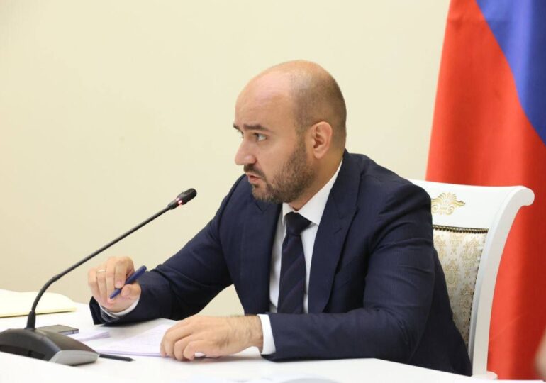 Глава региона Вячеслав Федорищев проводит заседание правительства Самарской области