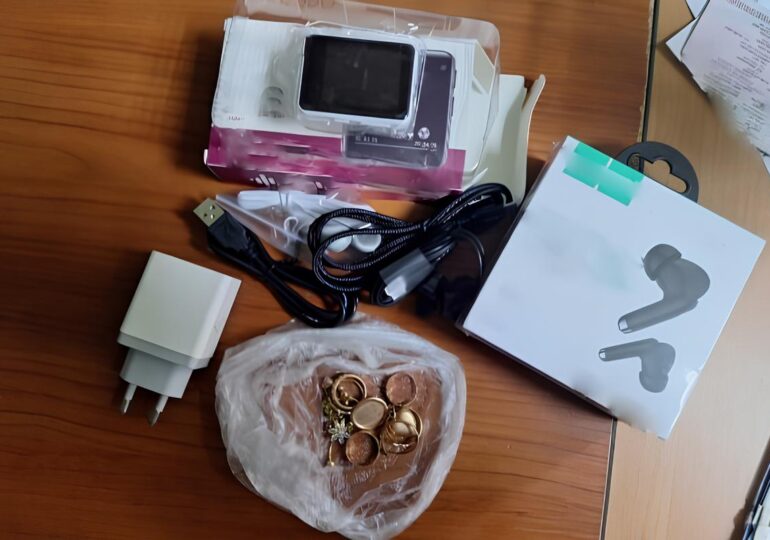 В Самаре в исправительную колонию пытались пронести средства связи и украшения