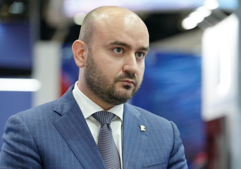 Глава Самарской области Вячеслав Федорищев обратился к работникам гражданской авиации