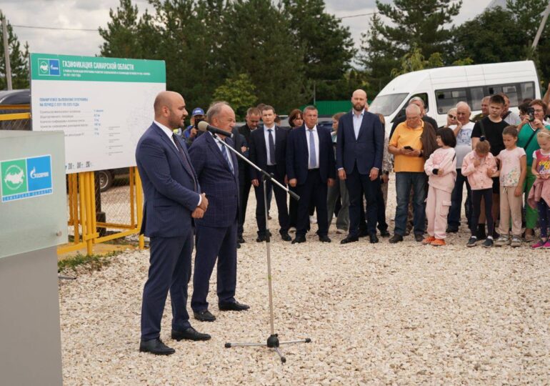 Вячеслав Федорищев принял участие в мероприятии по вводу в эксплуатацию новых газовых сетей в Висловке 