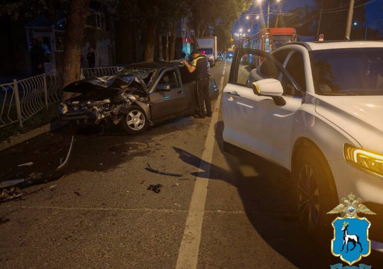 В Ленинском районе Самары произошло ДТП