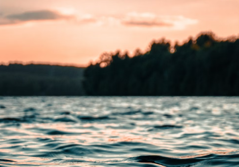 Вячеслав Федорищев посетил строящуюся набережную реки Крымза в Сызрани