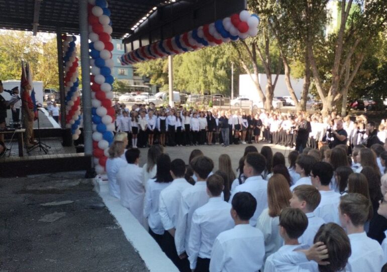 Самарскому лицею №124 присвоили имя подполковника полиции Дениса Лазутина