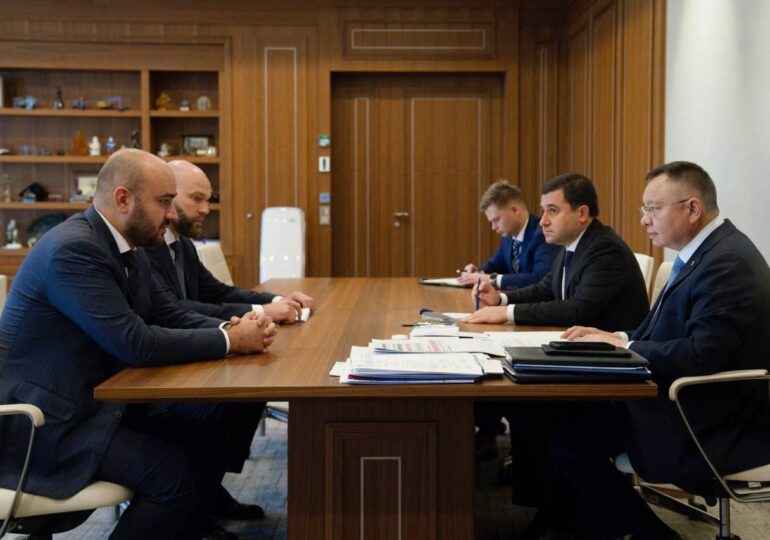 Вячеслав Федорищев встретился с министром строительства и ЖКХ РФ Иреком Файзуллиным