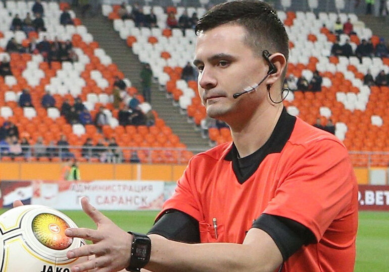 Матч между «Спартаком» и «Крыльями Советов» будет судить Роман Сафьян