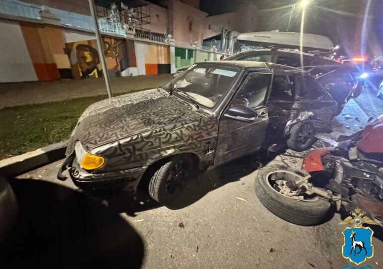 В Самаре на Волжском проспекте произошла массовая авария