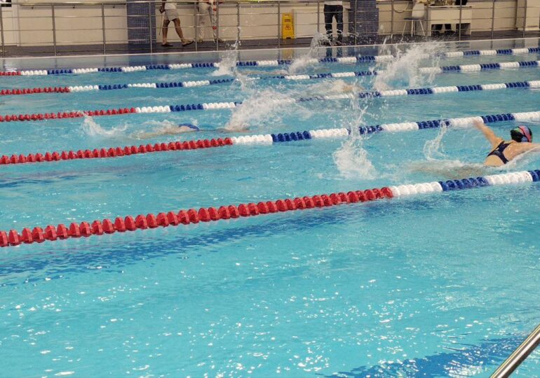 В Самаре стартовал городской этап Всероссийских соревнований по плаванию «Веселый дельфин»