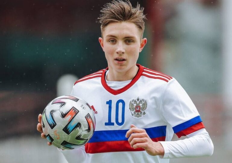 Полузащитника «Крыльев Советов» Ивана Бобра вызвали в юношескую сборную России