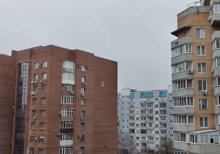 В Самарской области из-за порывистого ветра объявили желтый уровень опасности