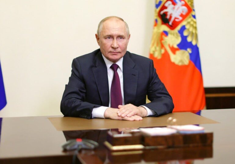 Владимир Путин поддержал идею проведения в России Года Есенина