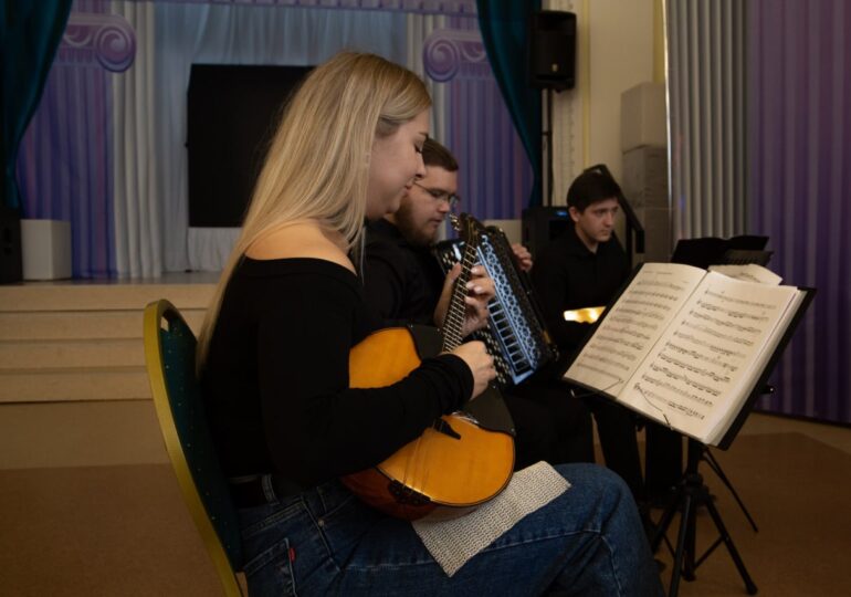 Самара первой приняла участие в V Межрегиональном конкурсе-отборе «Виват, Баян!»