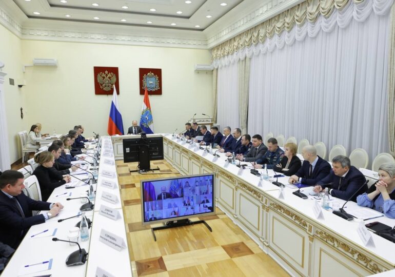 Губернатор Самарской области Вячеслав Федорищев представил общественных советников