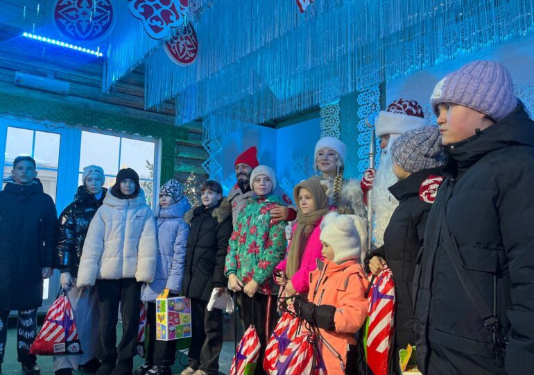 Илья Авербух подарил юным самарцам коньки