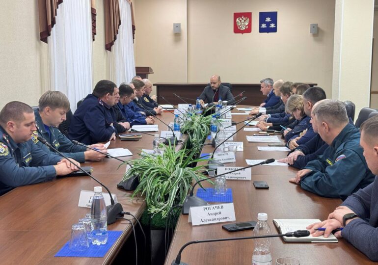 Вячеслав Федорищев в Новокуйбышевске провел заседание штаба по обеспечению жизнедеятельности