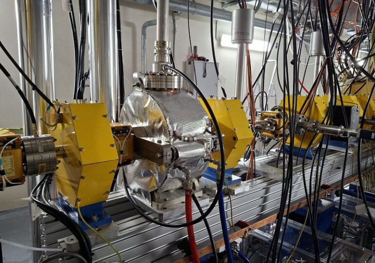 В России запустили первый линейный ускоритель «СКИФ»