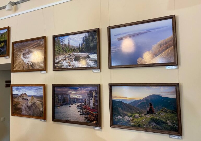 В Самаре открылась фотовыставка «Цветные сны»