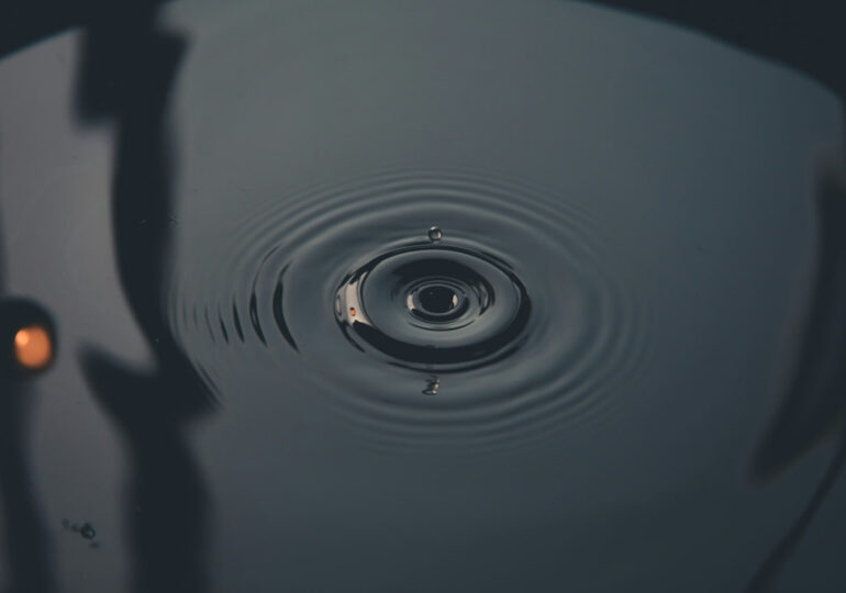 В Кировском районе Самары устраняют утечку воды