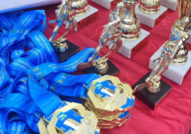 В Самаре прошла легкоатлетическая молодежная эстафета