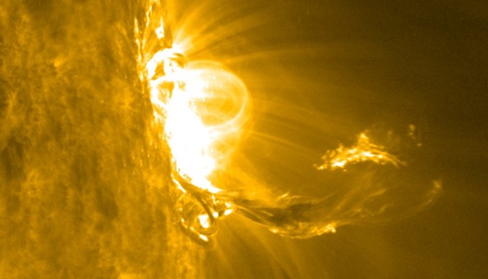 На Солнце впервые за полтора месяца произошла вспышка высшего класса X