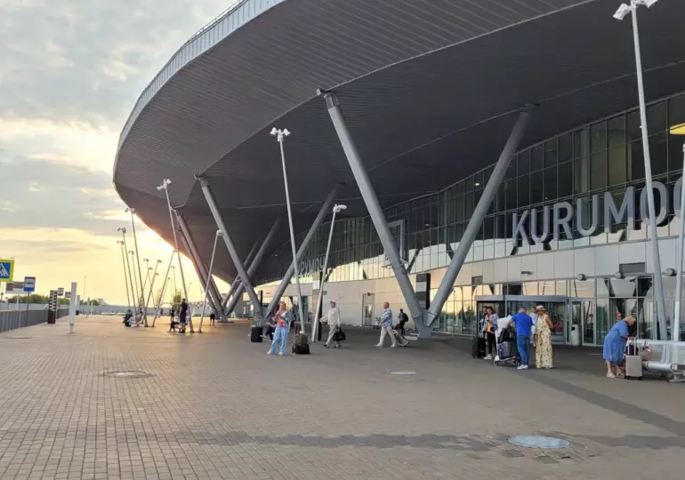 В Самаре продолжают задерживать самолеты на вылет в Москву