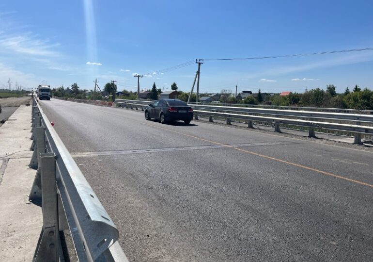 В Самарской области открыли движение по мосту через реку Малую Черную