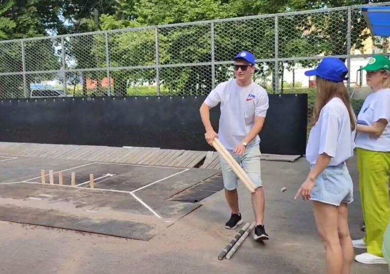 В поселке Управленческий прошли соревнования по игре в городки