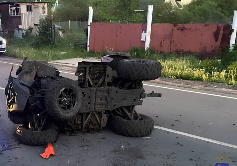 В Самарской области водитель квадроцикла погиб при столкновении со световой опорой