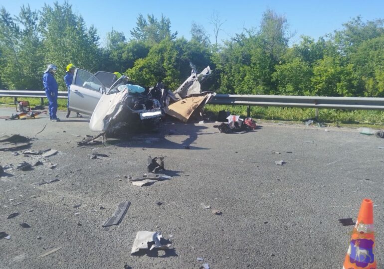 В Самарской области в ДТП с большегрузом погибли три человека