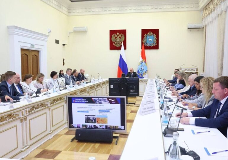 Вячеслав Федорищев поручил создать современные молодежные центры в каждом районе Самарской области