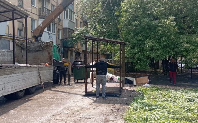 В Куйбышевском районе Самары установили новую контейнерную площадку