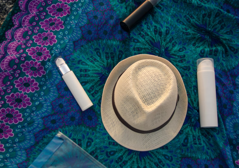 Жителям Самарской области рассказали, как выбрать солнцезащитный крем