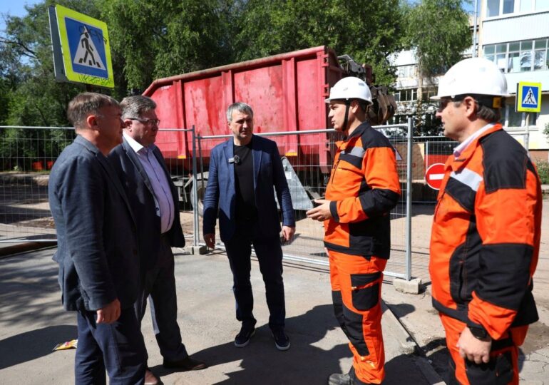 Иван Носков проверил ход работ по ремонту теплосетей вблизи соцучреждений Самары