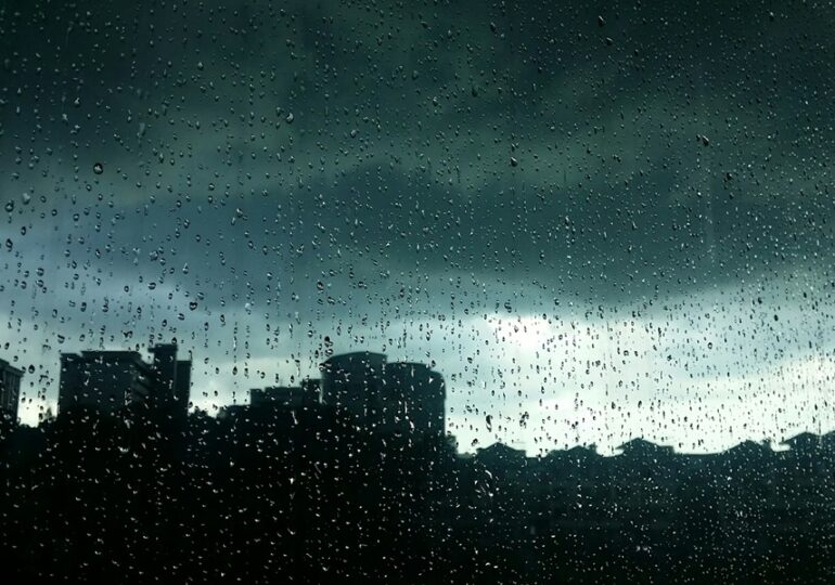 На Самарскую область 22 июля обрушатся гроза, ливень и град