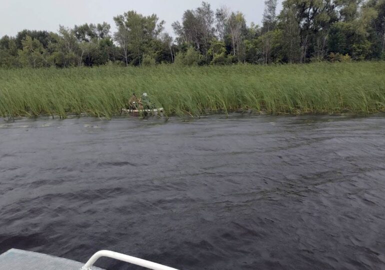 В Самарской области на Волге спасли двух человек