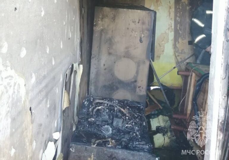 Два человека пострадали при пожаре в Советском районе Самары