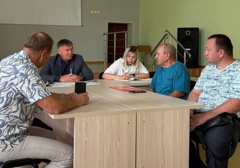 В Самаре глава Железнодорожного района Вадим Тюнин провел прием граждан