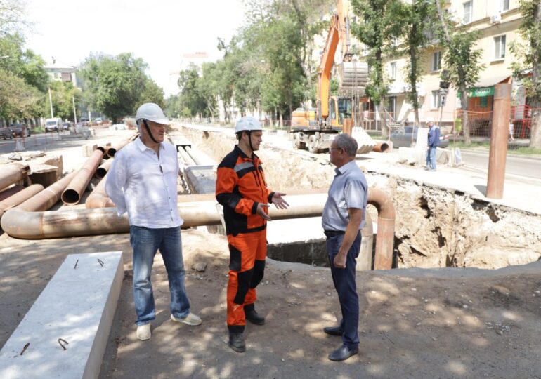 Главы районов Самары проверили ход реконструкции теплосетей