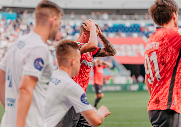 «Акрон» уступил «Оренбургу» со счетом 1:2