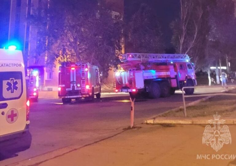 В Самаре ночью потушили пожар в общежитии