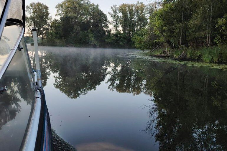 В Самарской области на протоке Волги спасли троих человек