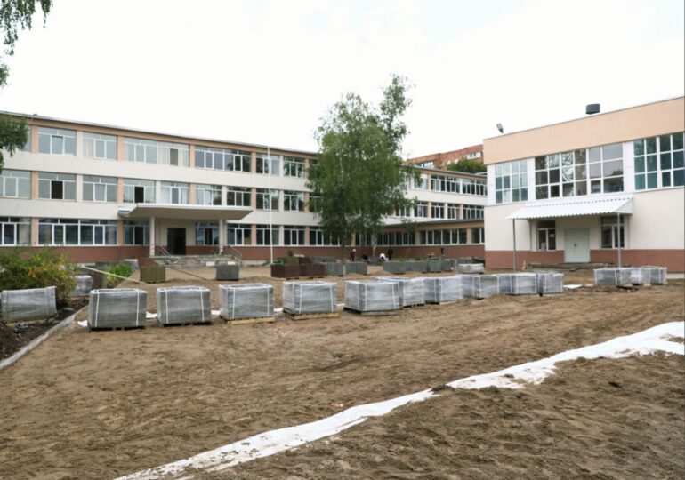 Глава Самары Иван Носков проверил ход капремонта школы №28