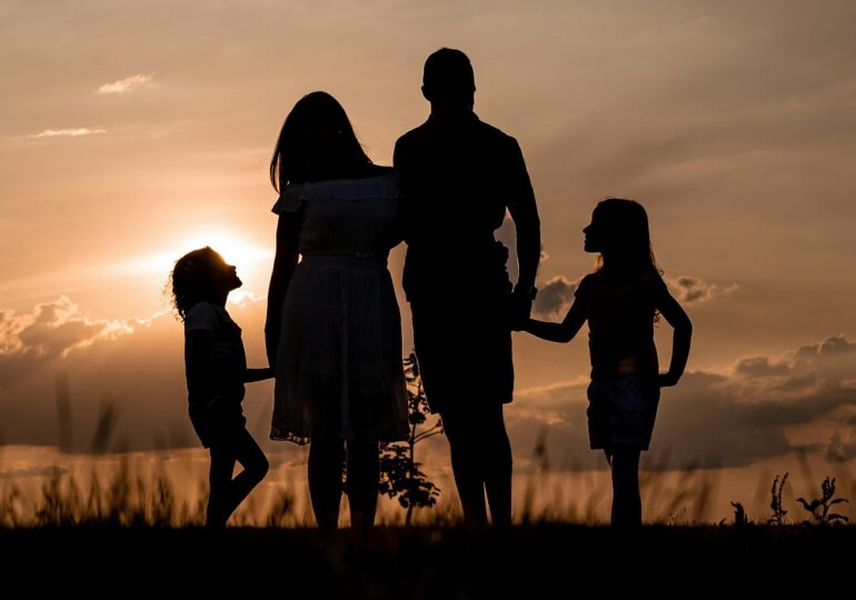 В Самарской области многодетные семьи получают финансовую помощь при подготовке детей к школе