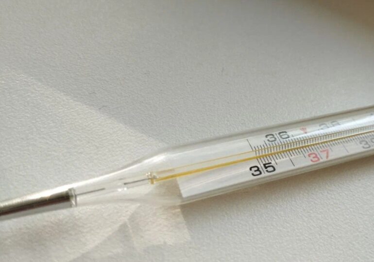 Самарцам рассказали, как уберечь ребенка от ОРВИ в сезон простуд