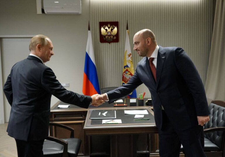 Президент Владимир Путин провел встречу с губернатором Самарской области Вячеславом Федорищевым